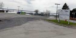 Futur site du pavillon de la marina d’Aylmer : le site est situé près de la marina elle-même et a été immergé dans l’eau pendant toute la période des hautes eaux. (LR) Photo: LR

