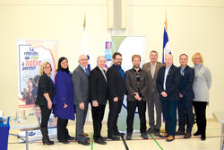 Certains des acteurs du milieu de l’éducation lors du lancement des Journées 
de la Persévérance Scolaire en Outaouais, le 11 février, à l’école du Marais. 
Photo: Olivier Pilon