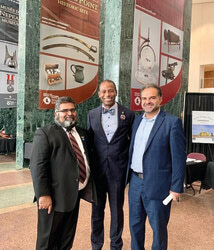 Légende photo : L’honorable Greg Fergus en compagnie de membres de l’organisation Ottawa Muslims
Crédit photo : Tirée de la page Facebook de Greg Fergus