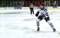 Hendrix Lapierre a inscrit un point dans la victoire des Saguenéens face aux Olympiques. Charles Fontaine