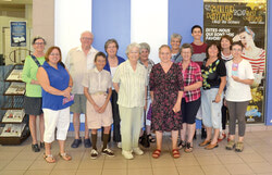 Aléatoirement, les personnes suivantes ont des billets pour un soir de spectacle de leur choix: Lynne Fortin, Nicole Morin, Christiane Lacroix, Agnès Cloutier, Diane Provost, Gilles Lavoie, Charles Fontaine, Joanne Bouliane, Diane Garreau, Louise Beaudin, Marie-Rose Beauchamp et Rollande Ouimet. 
Absents : Diana Gumienny, Hélène Farley, Lorraine Hobbs, Danielle Fortin, Nathalie Masse, Lucille Gendron 
et Estelle Verreault
Photo: Olivier Pilon
