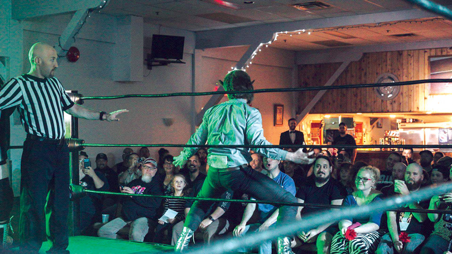 Ultimate wrestling in Aylmer!