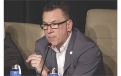Mario Aubé, Masson-Anger councillor, during the January 21 council meeting. Photo: Screenshot by Sophie Demers