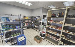 The Centre Alimentaire Aylmer provides nutritious food assistance, including fresh produce, pantry staples, and prepared meals for seniors and individuals with physical disabilities, ensuring that everyone in need has access to wholesome and balanced meals. Photo: Tashi Farmilo