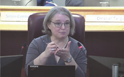 Gatineau’s 2025 Omnibus Regulation package, presented by Chantal Lanoix of the Urban Planning Department, proposes streamlined housing and construction rules to simplify renovations, support electric vehicle readiness, and modernize city bylaws while preserving neighbourhood character. Photo: Screenshot of the May 6 plenary meeting
