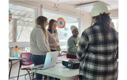 Aylmer seniors took part in a free nutrition session led by public health nutritionist Catherine Richard, part of the Centre d’action bénévole Accès’s ongoing efforts to support healthy aging and reduce isolation through community programs and volunteer services. Photo: Tashi Farmilo