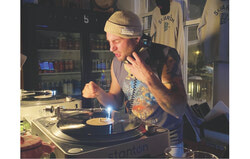 DJ Jazzy JF spinning vinyl at the February 22, 2025 Aylmer Dance Party at 5e Baron. Photo: Lily Ryan
