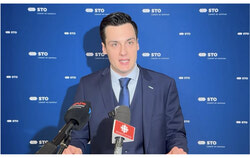 Edmond Leclerc during the February 26 press conference on provincial funding cuts to the STO. Photo: Screenshot