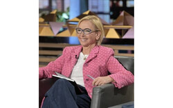 Christiane Germain, nommée à la présidence du conseil d’administration de Santé Québec en 2024, quittera ses fonctions le 30 octobre avec le sentiment du devoir accompli, convaincue que l’institution qu’elle a contribué à bâtir repose sur des fondations suffisamment solides pour lui permettre de poursuivre sur son élan. Crédit photo : Page Instagram de Christiane Germain