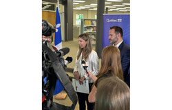 Fulfilling a campaign commitment, Gatineau Mayor Maude Marquis-Bissonnette said she was pleased to receive provincial funding to go toward the expansion and modernization of the Guy-Sanche Library, at a September 16 event. Photo: Courtesy