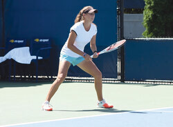 Mélodie Collard a reçu 10 000 $ de la part de Tennis Canada. Courtoisie, Johanne Demers