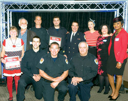 Les gagnants de la catégorie Héros local furent les pompiers d’Aylmer, Jean-Paul Perrault d’Impératif français et Micheline Lemieux de l’Association du patrimoine d’Aylmer. La catégorie a été commanditée par Lisa Galinaro.
Local Hero category was won by the Aylmer Firefighters, Jean-Paul Perrault of Impératif français and Micheline Lemieux of the Aylmer Heritage Association. The category was sponsored by Lisa Galinaro.